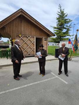 NOVI ČEBELNJAK NA ŠKOFLJICI