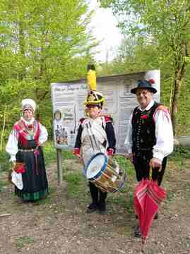 POHOD PO SVARUNOVI POTI