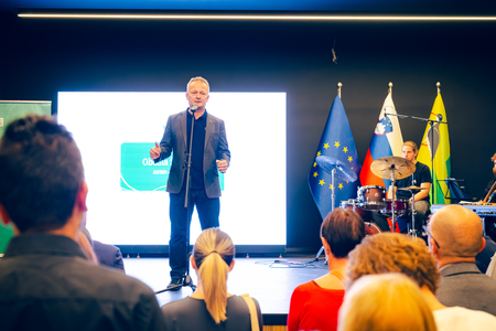PRENOVLJENI KULTURNI DOM LAVRICA ODPRL VRATA NOVIM ZGODBAM